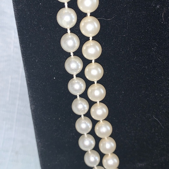 2 Long Pearl Strands Shorter Strand Bracelet Clip on Earrings Vintage Set - Picture 2 of 7